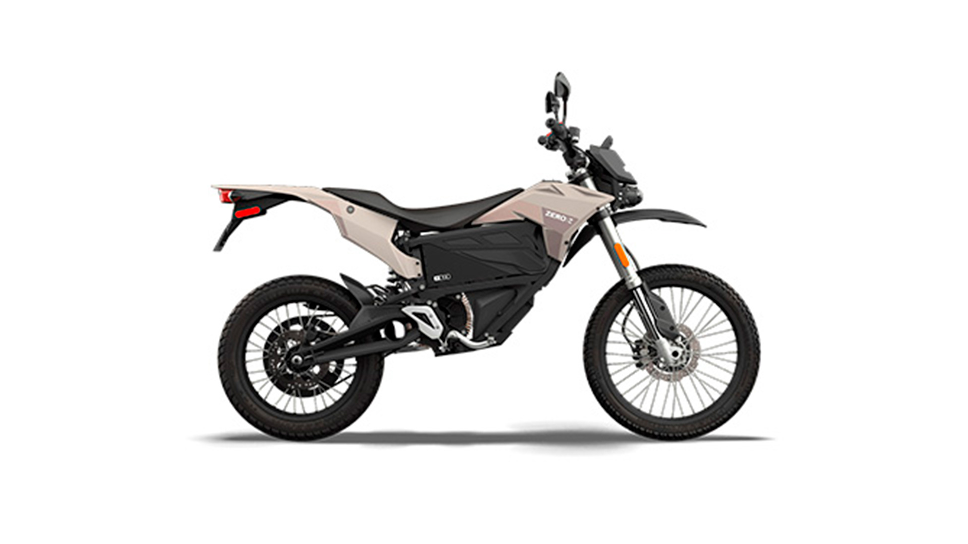 Lot 81. Moto policial tot camí