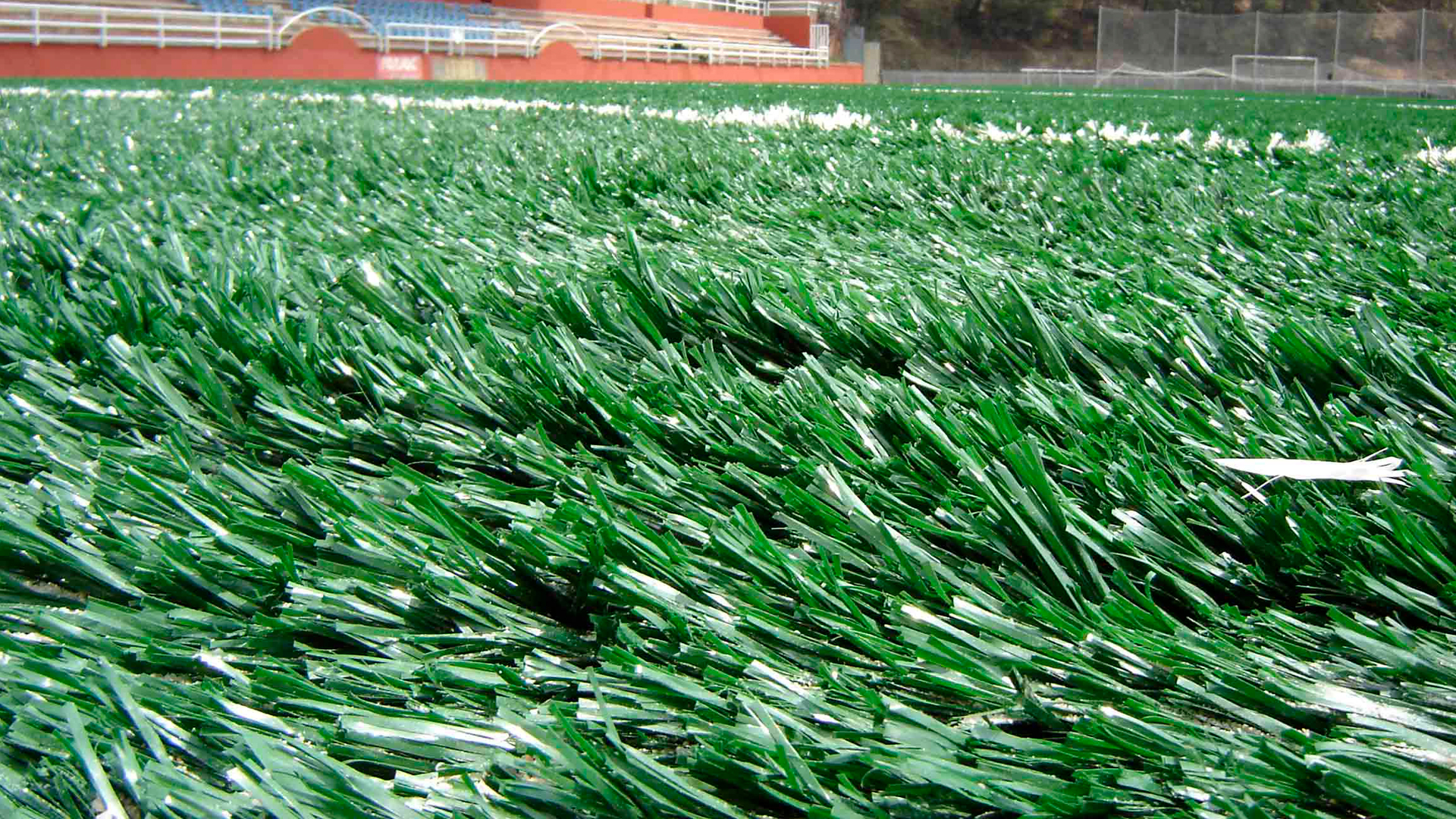 Lots 9 a 16. Subministrament i instal·lació de paviment de gespa artificial (natural)